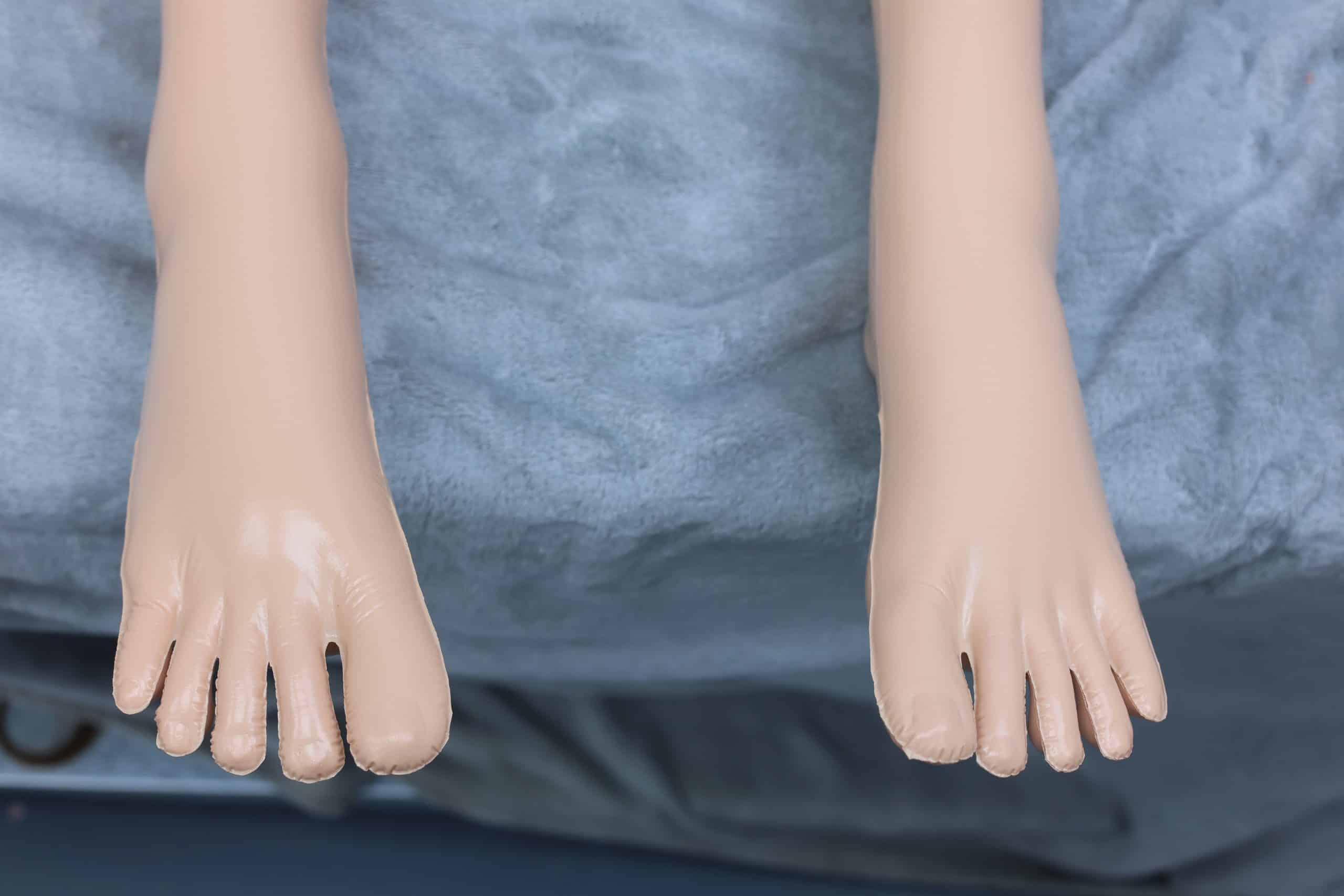 XTDOLL 抱枕腳部細節實拍照