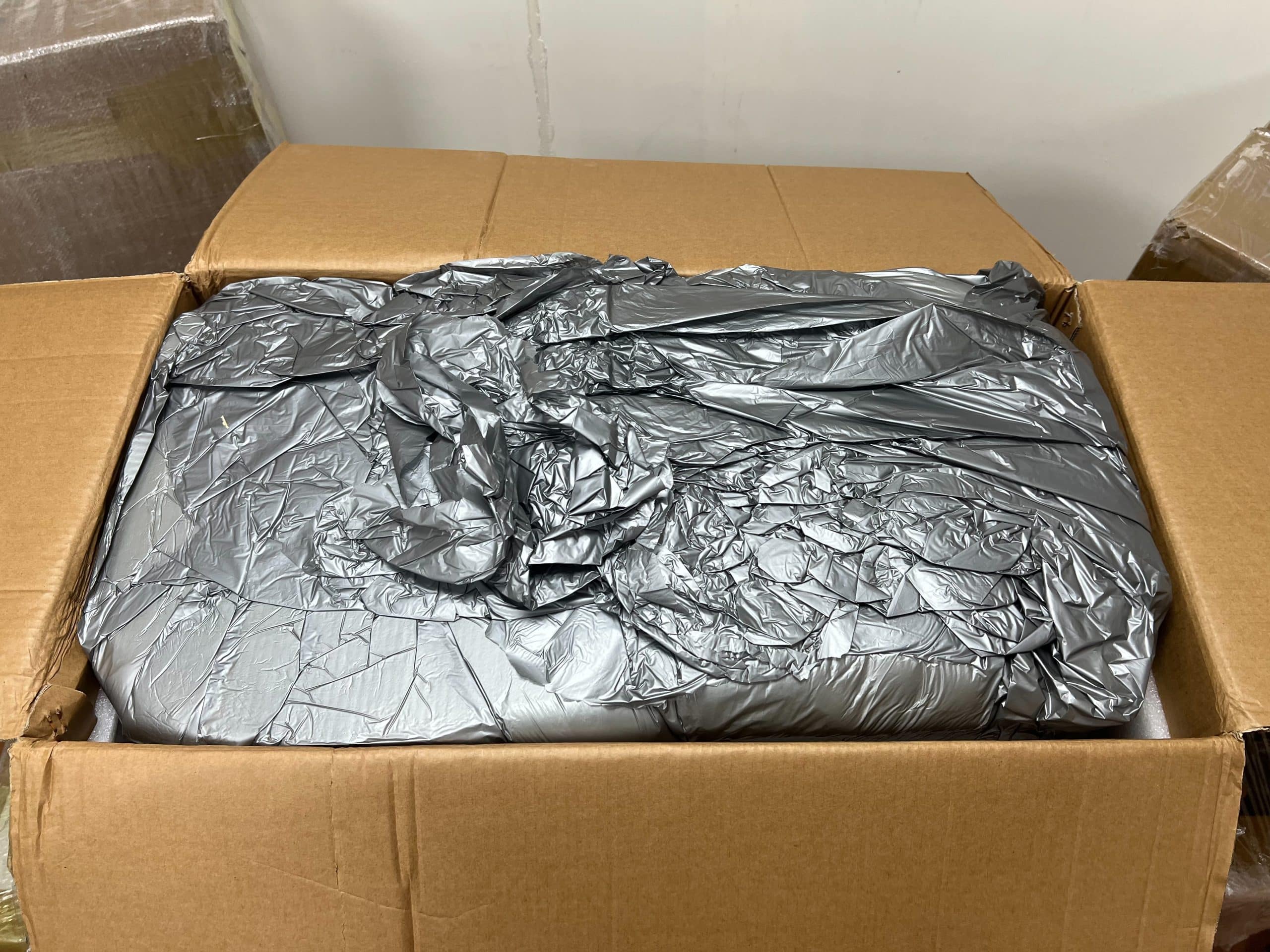彼之良77U半身人台開箱保護