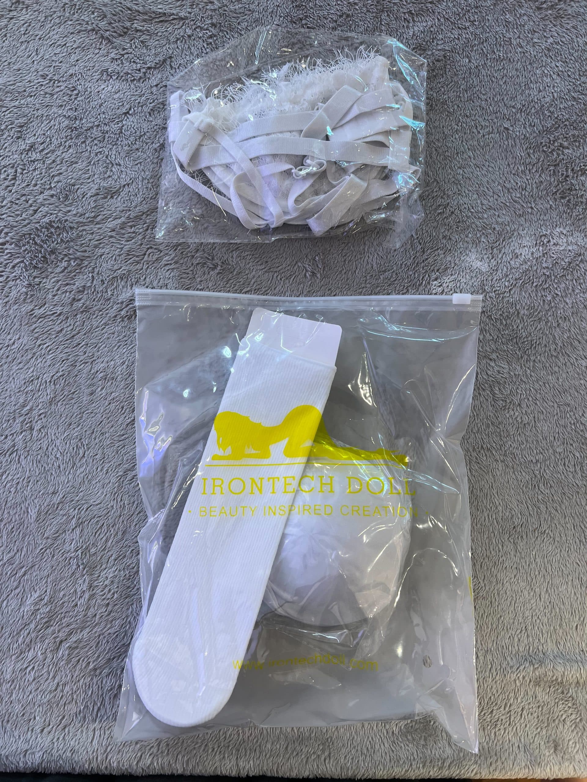 鐵藝矽膠娃娃隨附配件展示二
