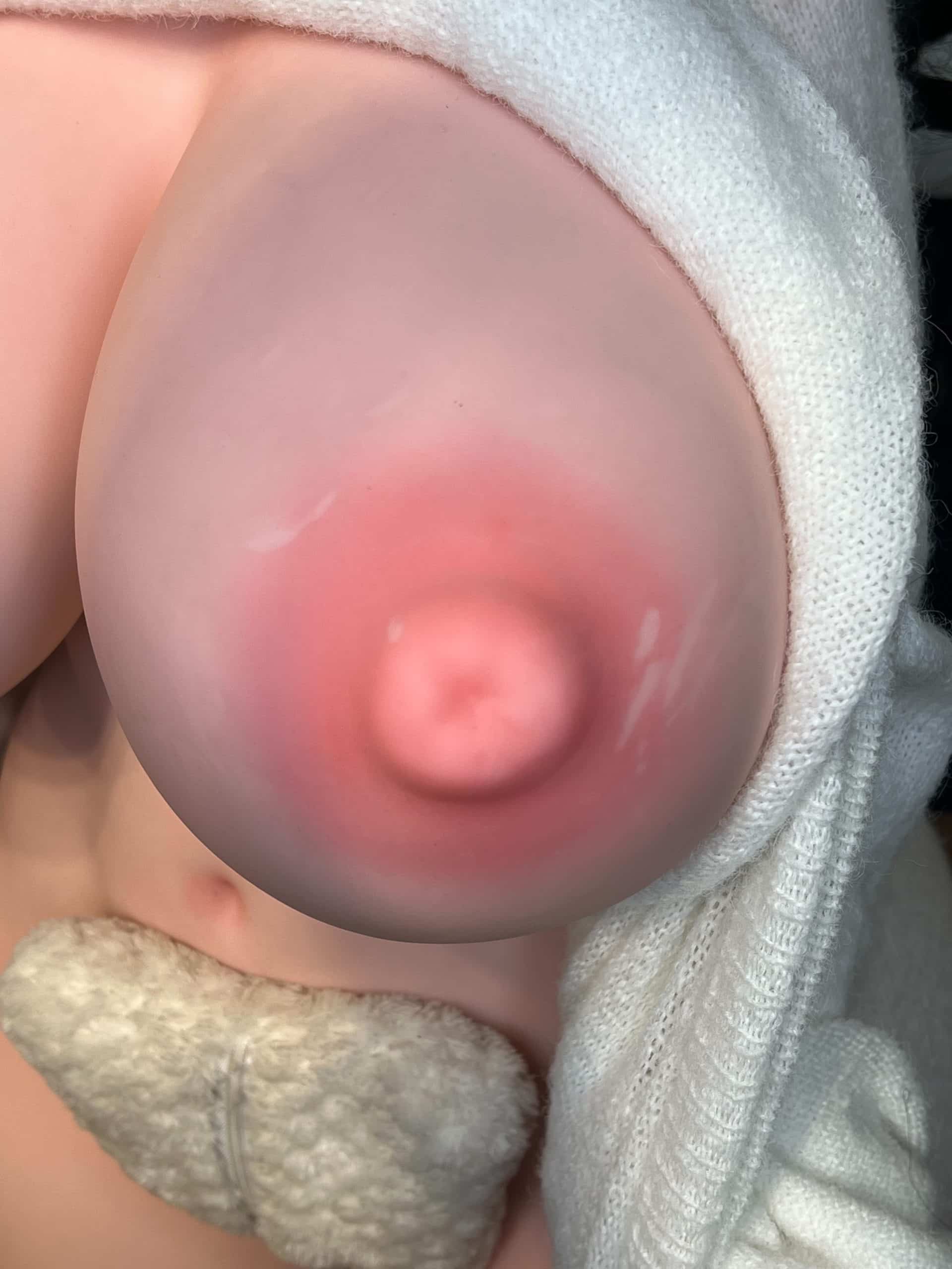 朝比奈小枝胸部另一角度細節實拍