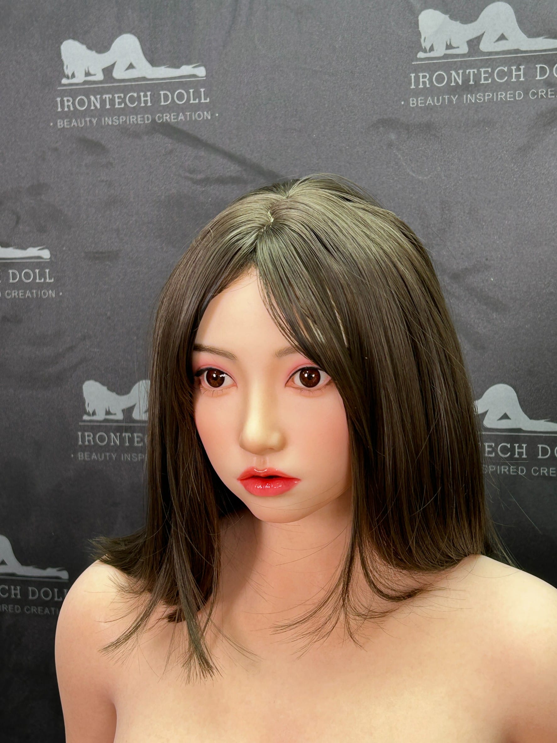 IRONTECH 鐵藝娃娃同款頭雕普膚不同燈光實拍差異 3