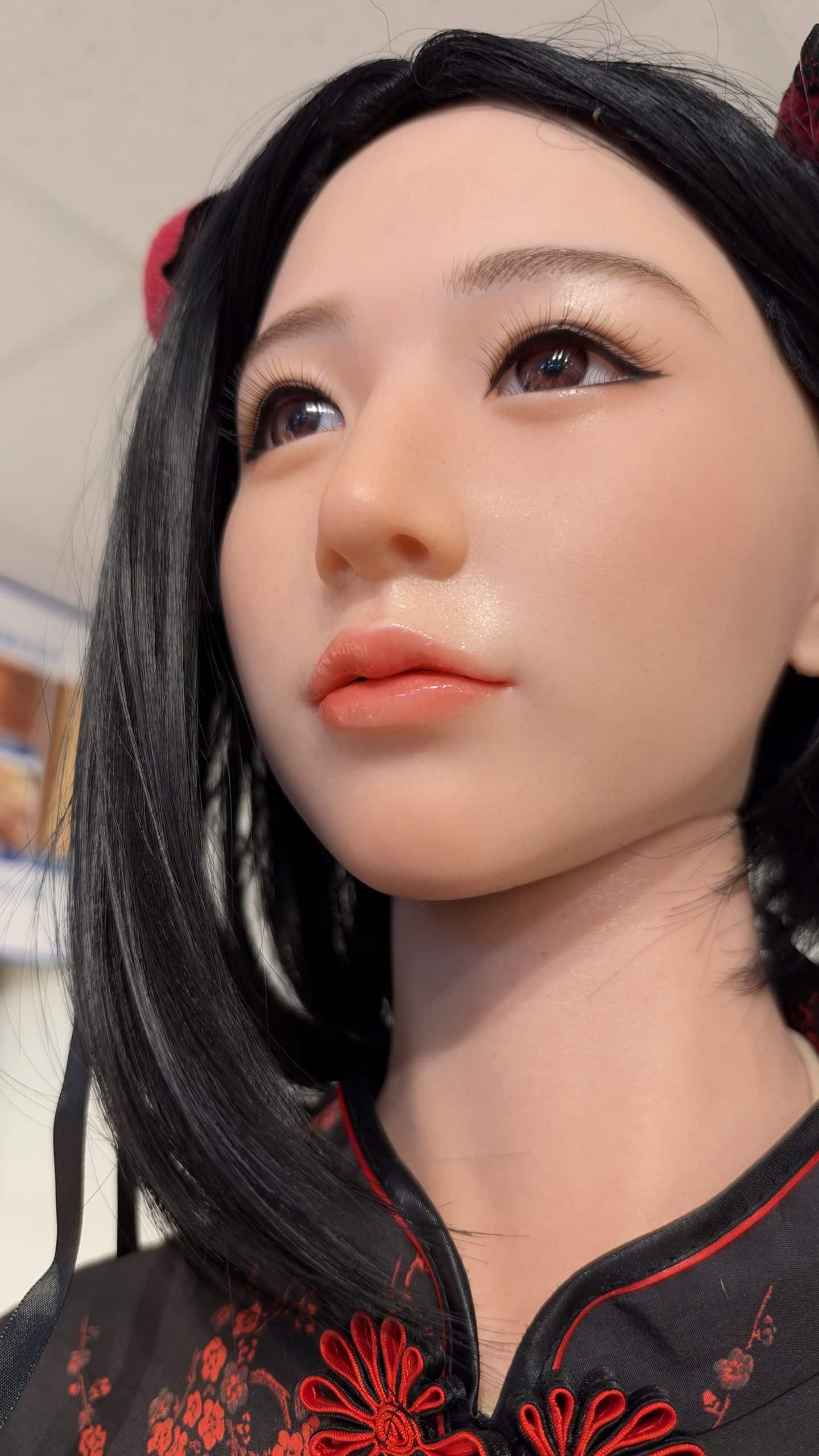奶咪倒模娃娃眉眼與臉部細節
