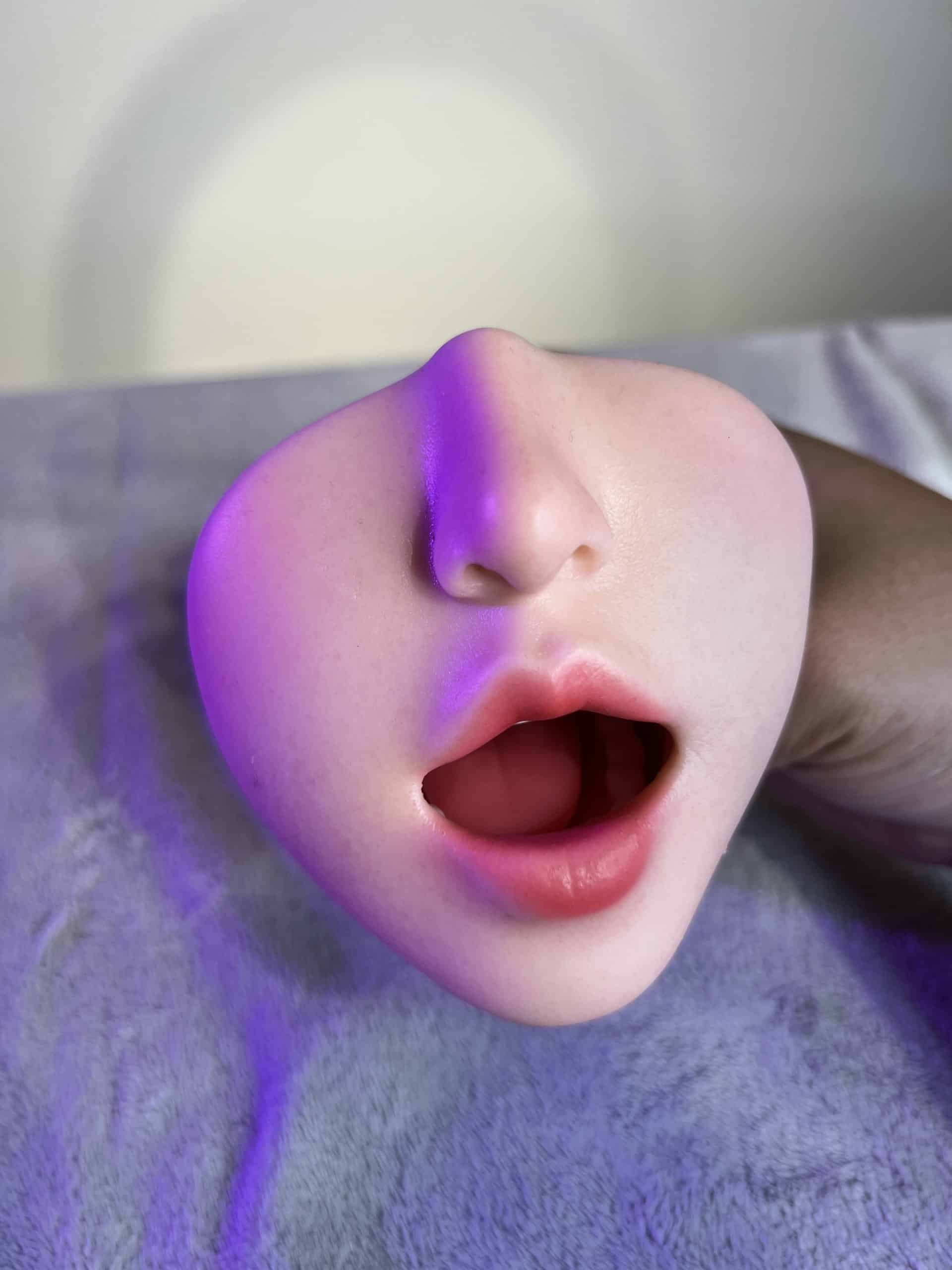 矽膠口交杯本體開箱 美女臉型口交臉